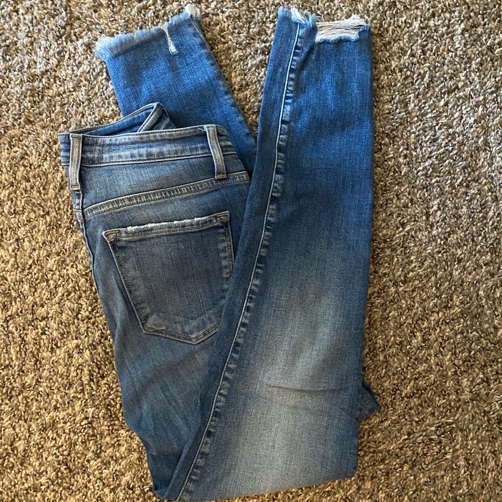 Like new skinny high rise jeans